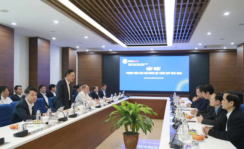 Công ty Điện lực Lào Cai đảm bảo cung cấp điện an toàn, ổn định phục vụ phát triển kinh tế - xã hội ảnh 1