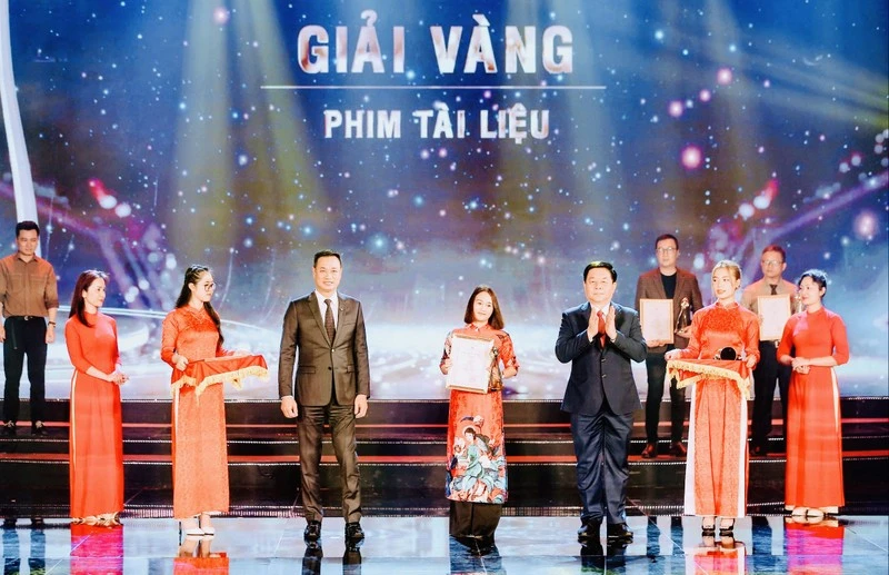 Trao 36 giải Vàng tại Liên hoan Truyền hình toàn quốc lần thứ 41 ảnh 1