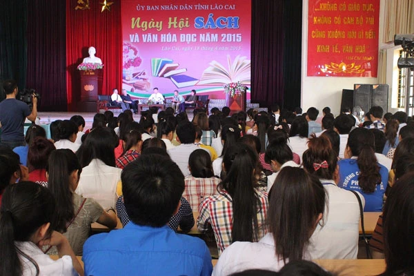 Ngày hội sách và văn hóa đọc lần thứ 2 năm 2015 ảnh 1