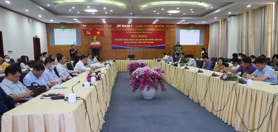 Quang cảnh hội nghị.