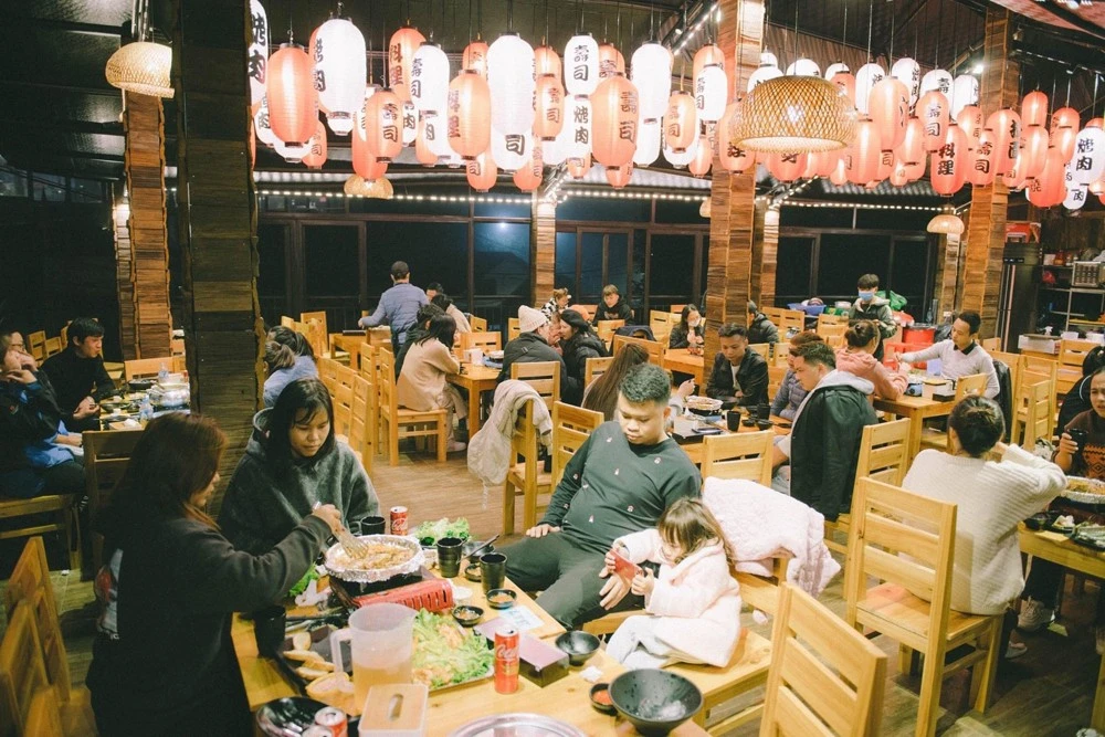 Du lịch Lào Cai thu hút du khách những ngày đầu năm ảnh 5