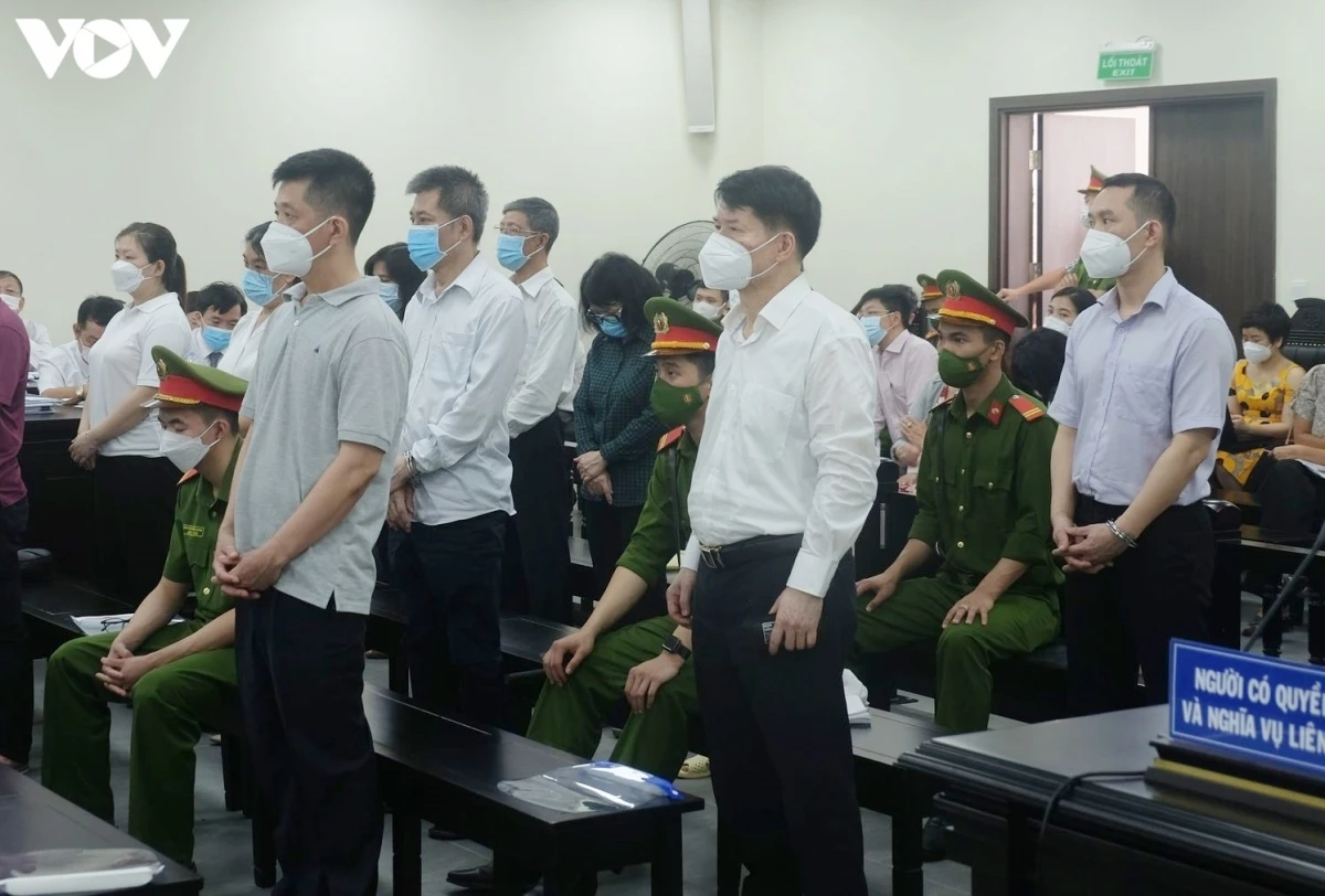 Bị cáo Trương Quốc Cường và các đồng phạm trong vụ án tại phiên tòa sơ thẩm.