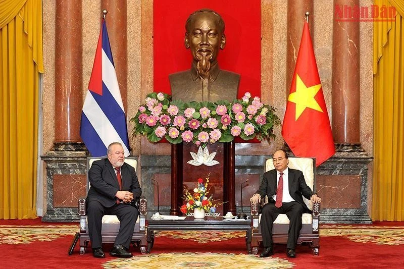 Chủ tịch nước Nguyễn Xuân Phúc và Thủ tướng Cộng hòa Cuba Manuel Marrero Cruz tại buổi tiếp.