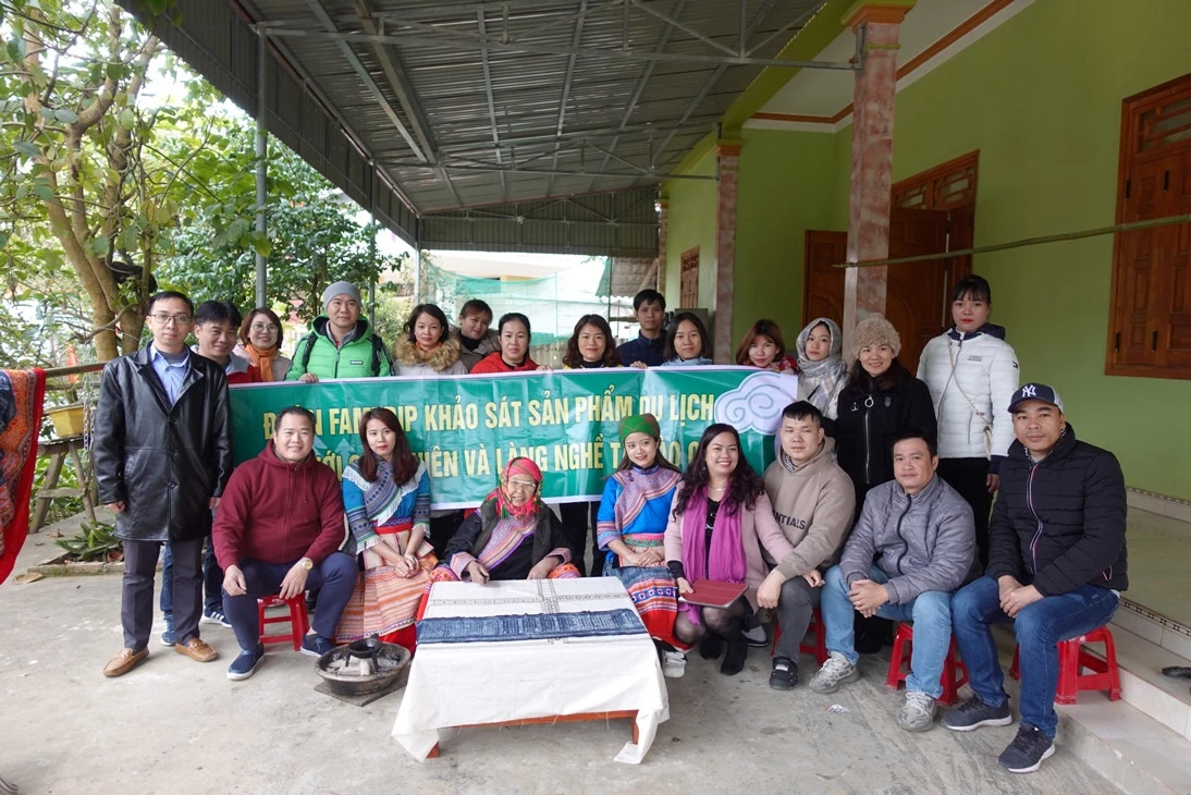 Phát triển du lịch chợ phiên gắn với làng nghề truyền thống dân tộc thiểu số tại Lào Cai ảnh 2