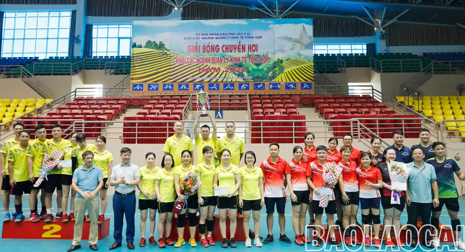 Kết thúc Giải bóng chuyền hơi Khối các ngành quản lý kinh tế tổng hợp tỉnh Lào Cai năm 2022 ảnh 4