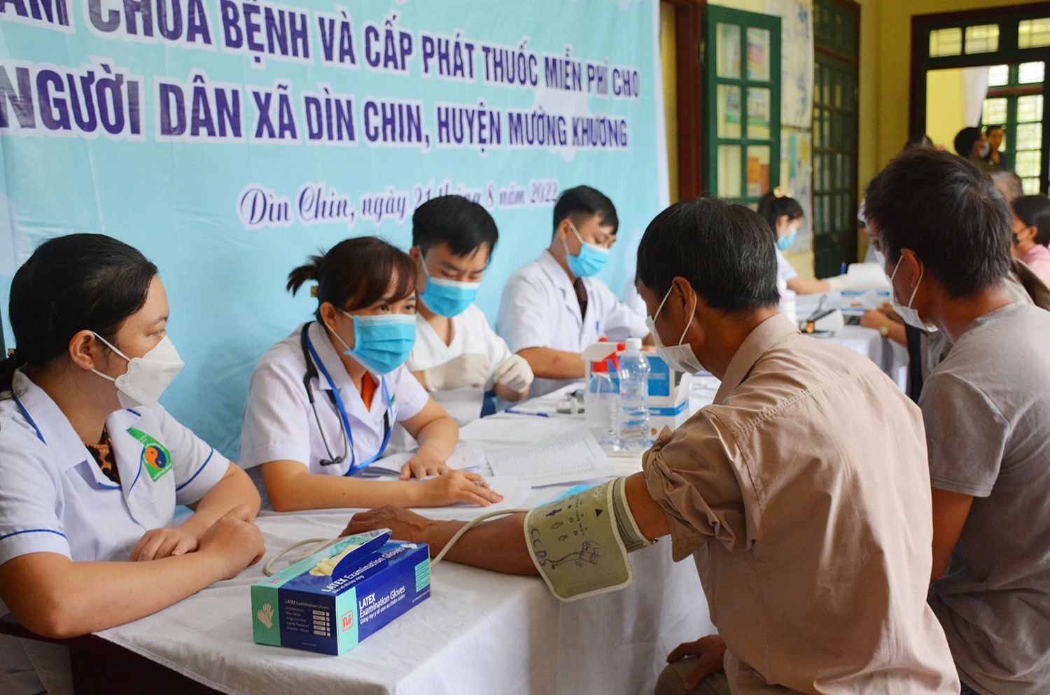 Nhiều hoạt động hướng về Dìn Chin nơi biên cương Tổ quốc ảnh 5