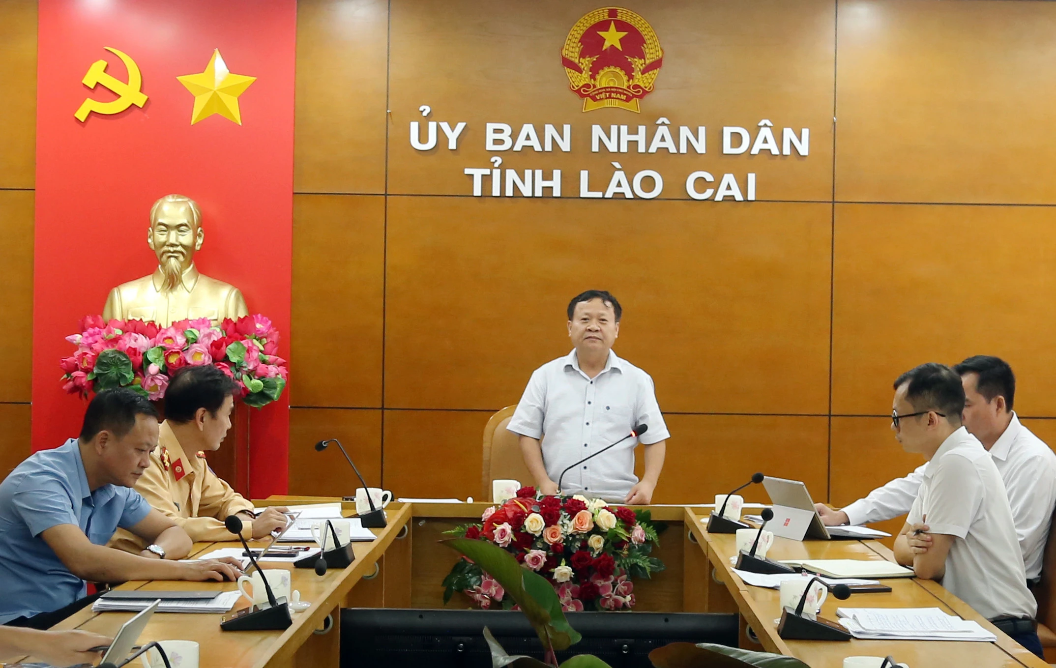 Triển khai nhiều giải pháp đảm bảo an toàn giao thông và trật tự đô thị 3 tháng cuối năm 2022 ảnh 6