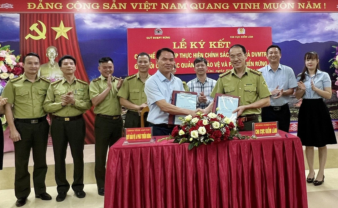 Ký kết Quy chế phối hợp thực hiện chính sách chi trả dịch vụ môi trường rừng gắn với công tác quản lý, bảo vệ và phát triển rừng ảnh 3