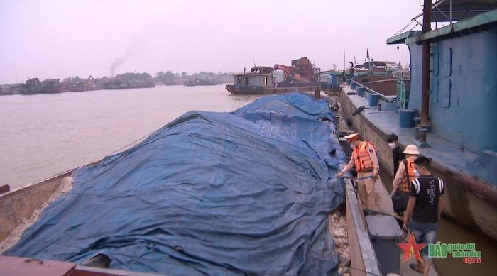 Siết chặt quản lý hoạt động vận tải đường thủy tại Phú Thọ ảnh 1 Siết chặt quản lý hoạt động vận tải đường thủy tại Phú Thọ ảnh 1