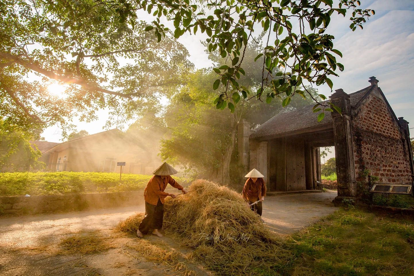Những ngôi làng nhuốm màu thời gian ảnh 2