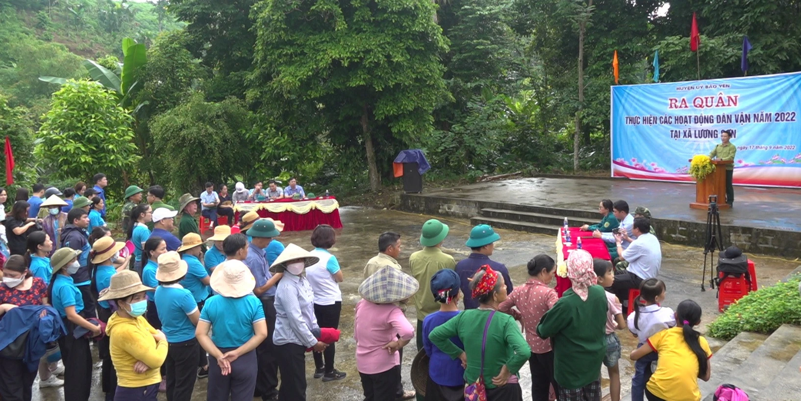 Quang cảnh lễ ra quân.