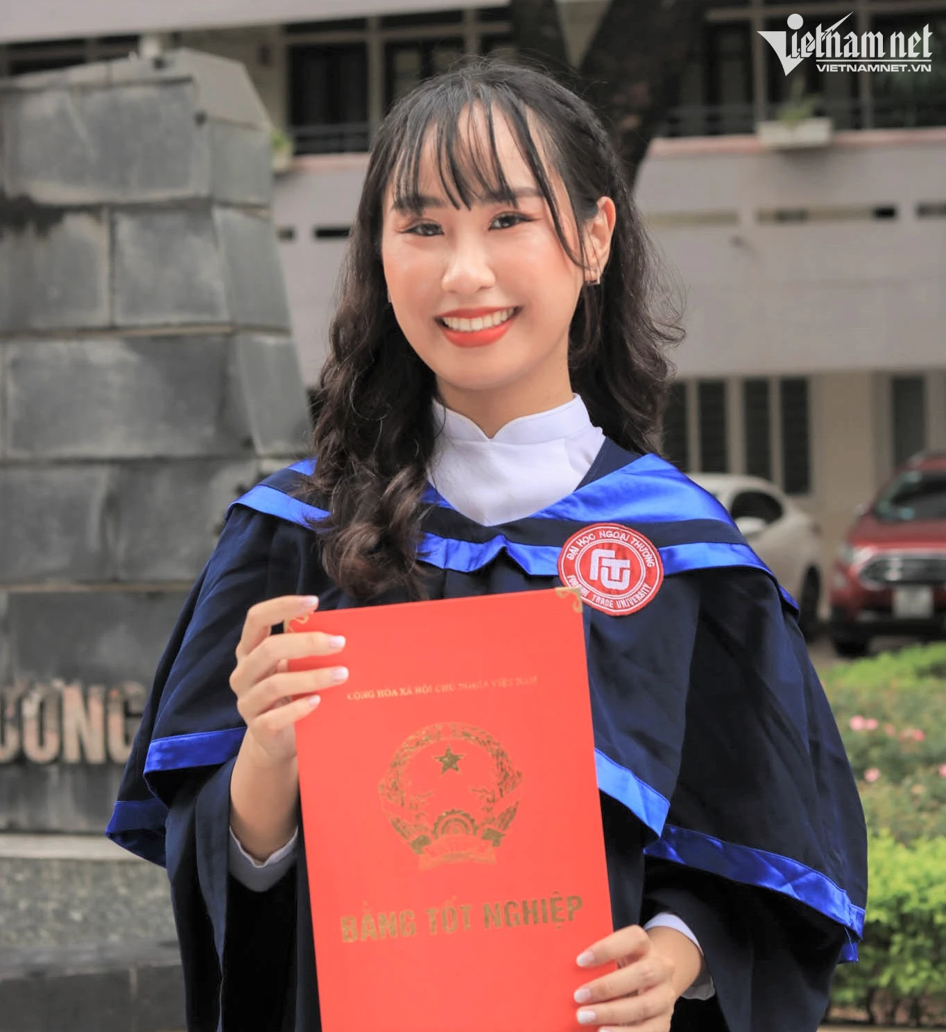 Nữ sinh tốt nghiệp Đại học Ngoại thương với điểm A ở tất cả 48 môn ảnh 1