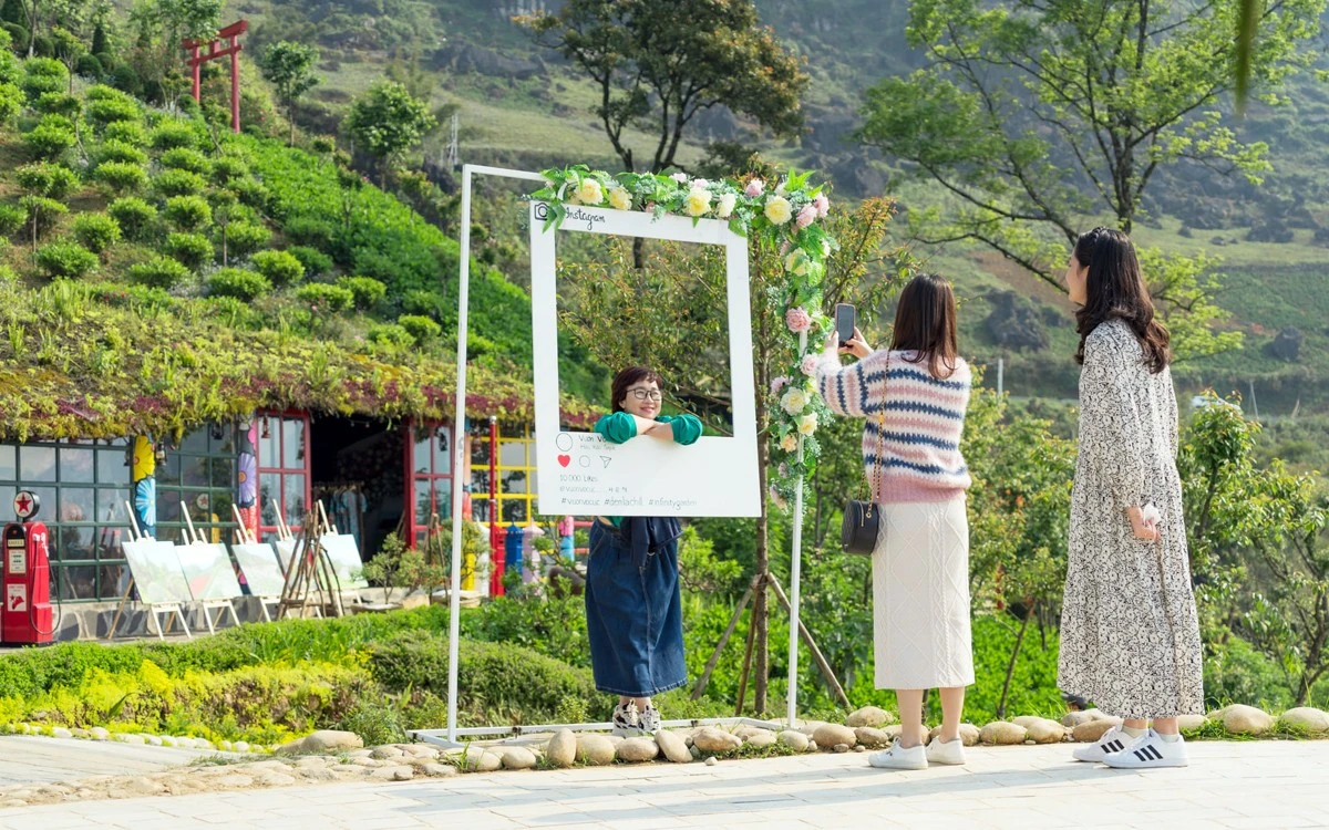 Đến đây, du khách có nhiều điểm để chụp ảnh đẹp.