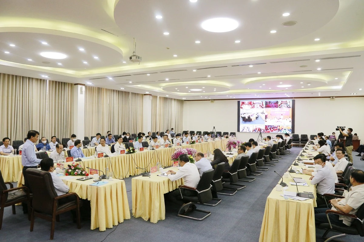 Bộ trưởng Bộ Nông nghiệp và PTNT&nbsp;làm việc với tỉnh Lào Cai về chiến lược phát triển nông nghiệp, nông thôn ảnh 2