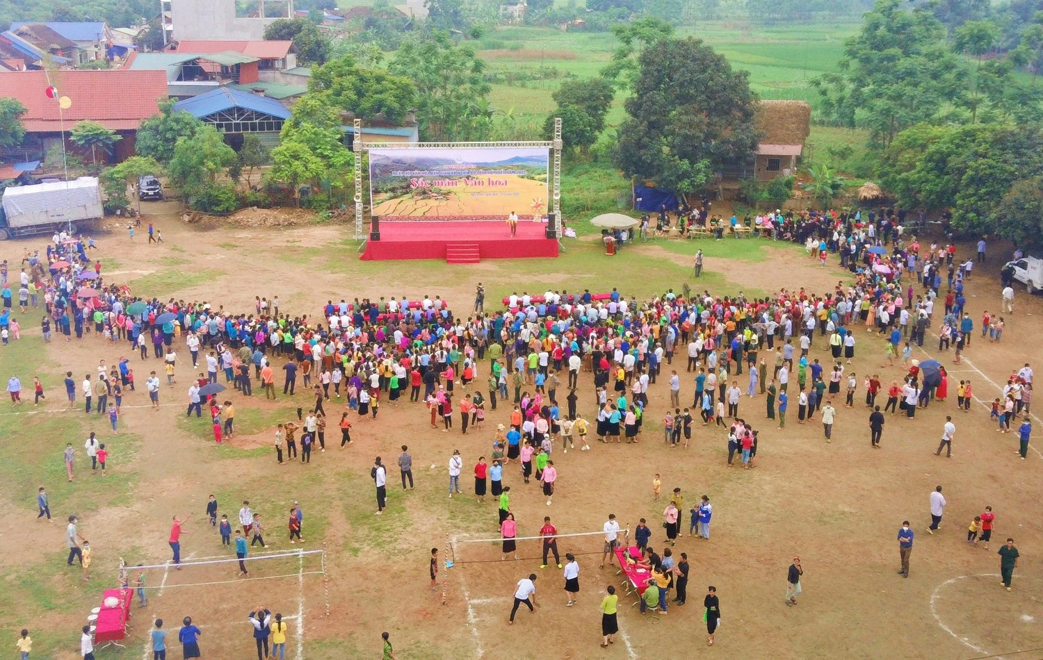 Quang cảnh lễ khai mạc.