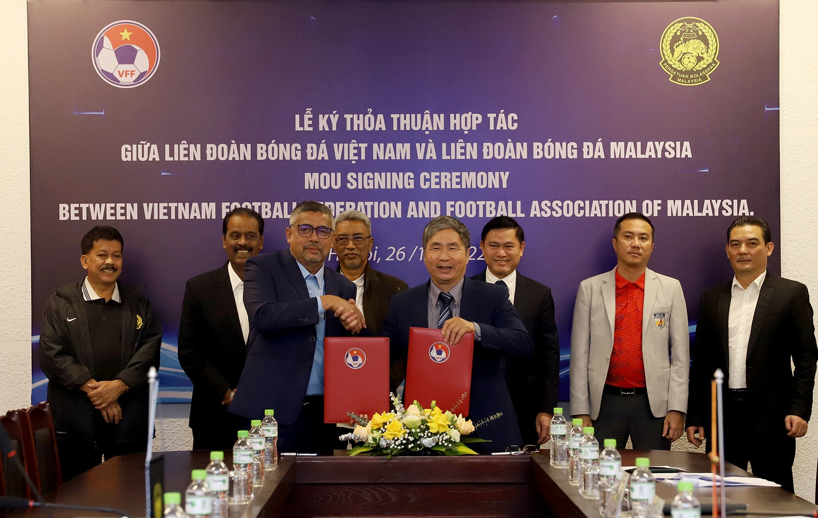 Bóng đá Việt Nam và Malaysia hợp tác phát triển trọng tài ảnh 1