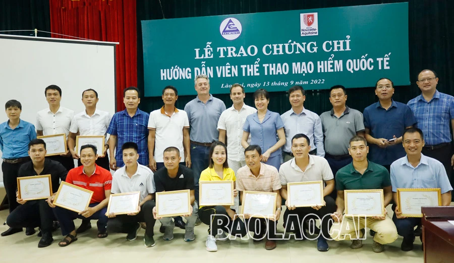 Trao chứng chỉ hướng dẫn viên thể thao mạo hiểm quốc tế ảnh 5