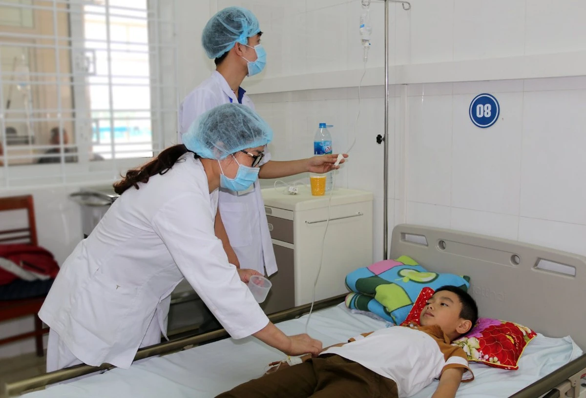 Học sinh tham gia BHYT sẽ được hưởng nhiều quyền lợi khi điều trị tại các cơ sở y tế (ảnh minh họa).