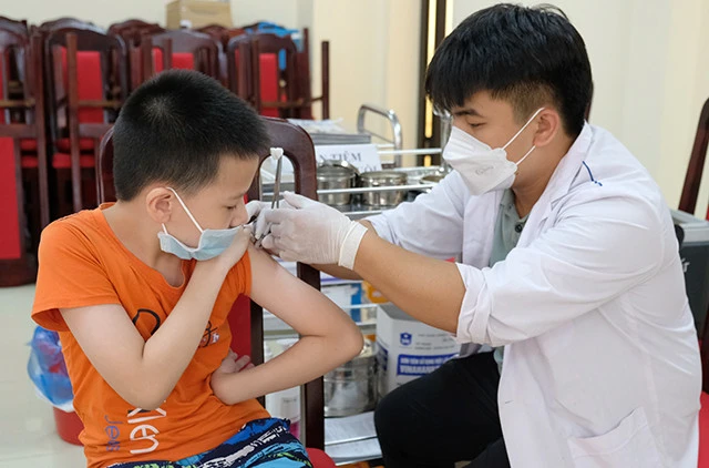 Cảnh báo về xu hướng số ca nhiễm COVID-19 tăng trở lại trong giai đoạn Thu - Đông ảnh 1 Cảnh báo về xu hướng số ca nhiễm COVID-19 tăng trở lại trong giai đoạn Thu - Đông ảnh 1