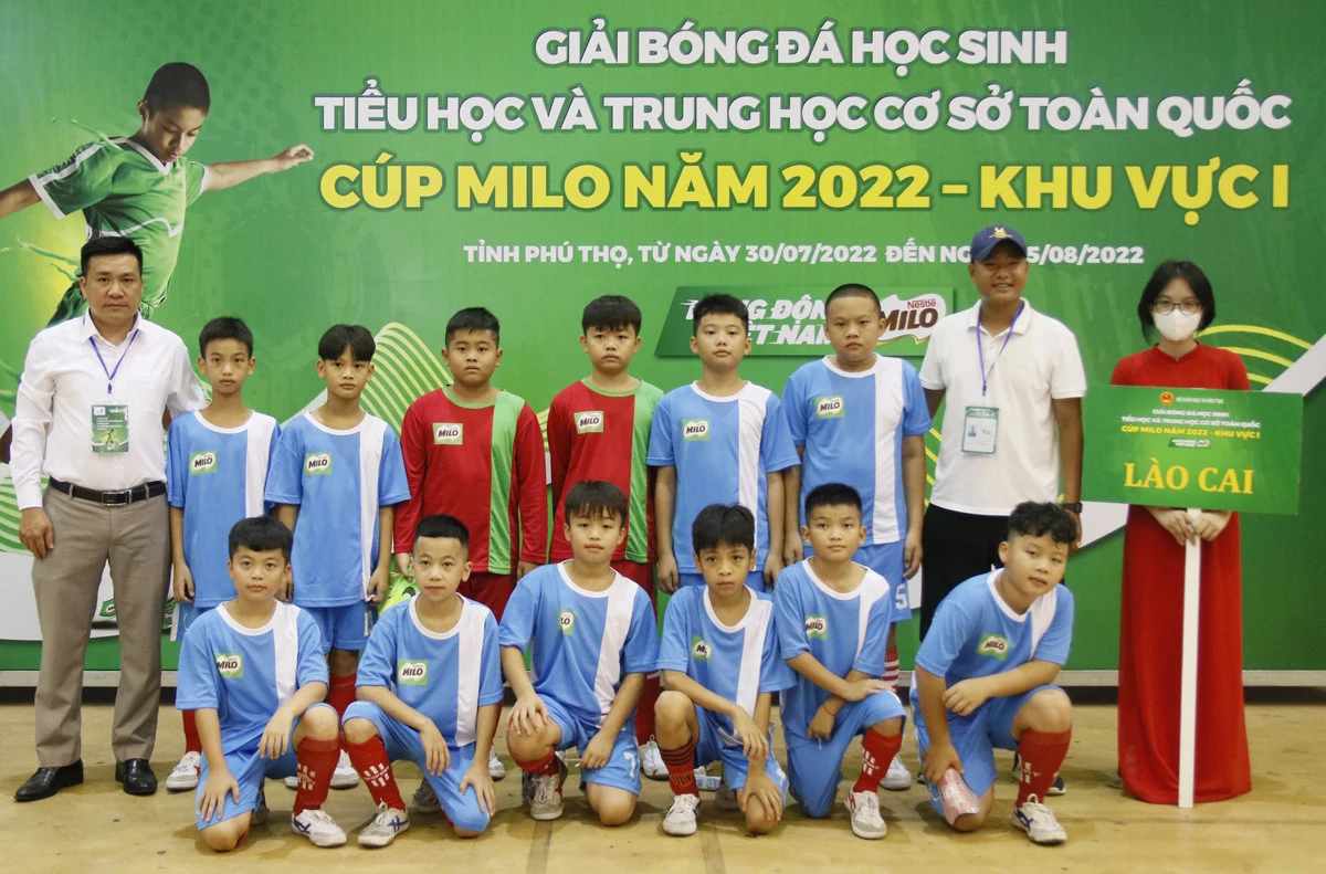 Đội bóng Lào Cai tham gia Giải Bóng đá học sinh tiểu học và trung học cơ sở toàn quốc Cúp Milo năm 2022 - khu vực I.