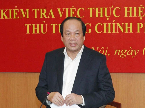 Bộ trưởng, Chủ nhiệm VPCP Mai Tiến Dũng, Tổ trưởng Tổ công tác của Chính phủ phát biểu tại buổi làm việc.