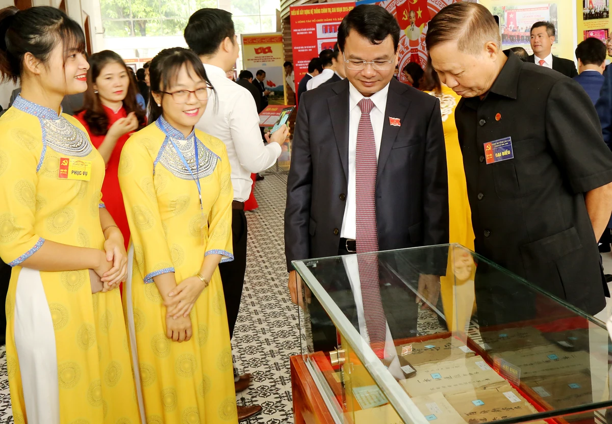 Tham quan triển lãm thành tựu phát triển kinh tế - xã hội tỉnh Lào Cai ảnh 2