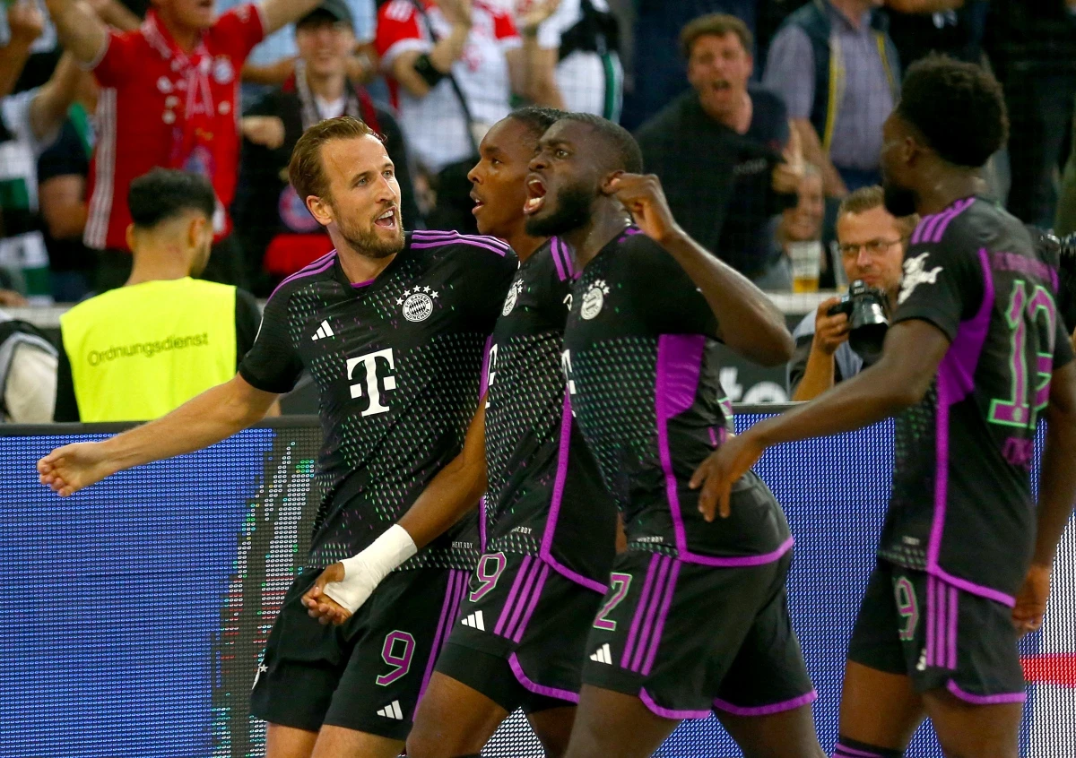 Bayern Munich nhọc nhằn đánh bại Monchengladbach 2-1.