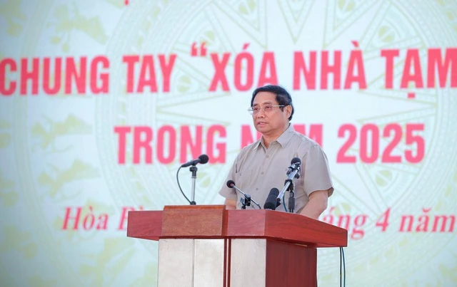 Thủ tướng Phạm Minh Chính phát động Phong trào thi đua “Xóa nhà tạm, nhà dột nát” trong cả nước - Ảnh: VGP/Nhật Bắc