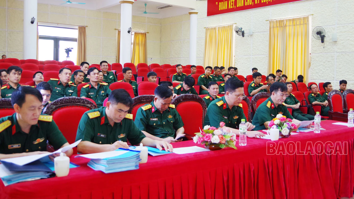 hoi-thi-2.jpg
