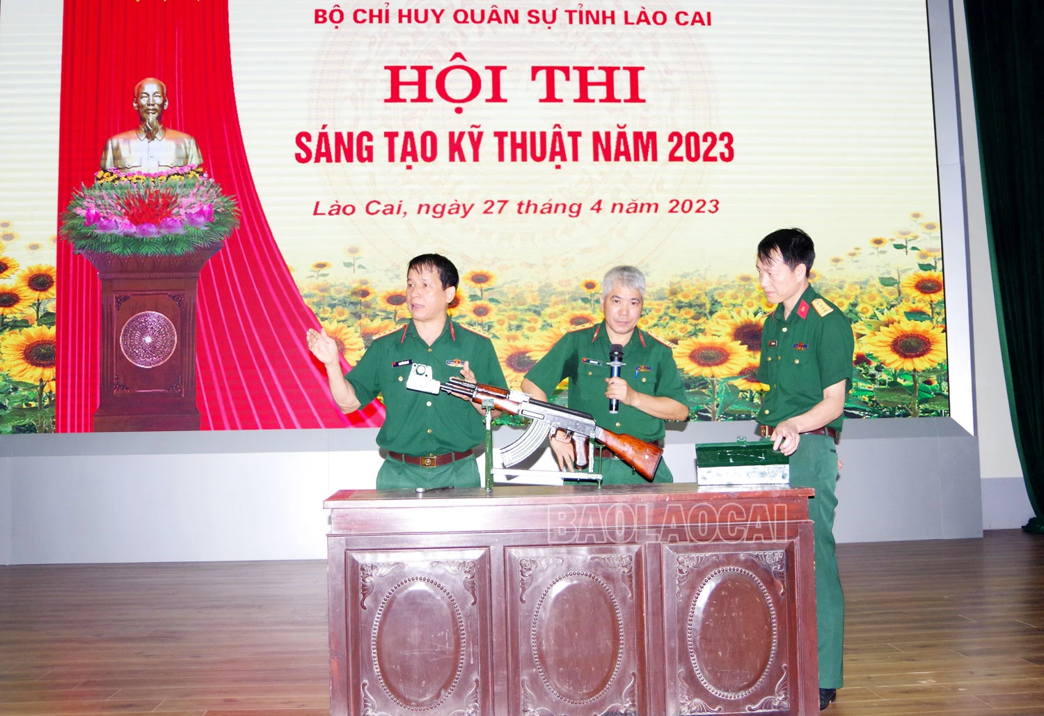 hoi-thi-1.jpg