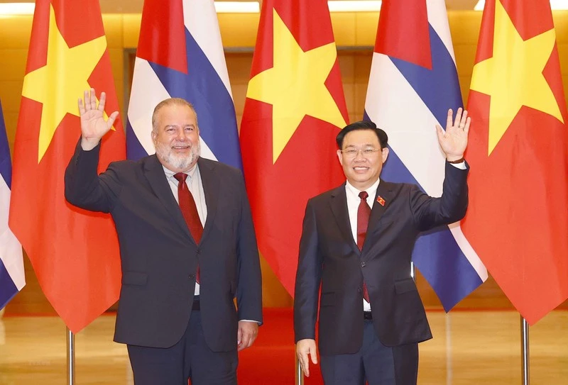 Chủ tịch Quốc hội Vương Đình Huệ tiếp Thủ tướng Cộng hòa Cuba Manuel Marrero Cruz thăm hữu nghị chính thức Việt Nam.
