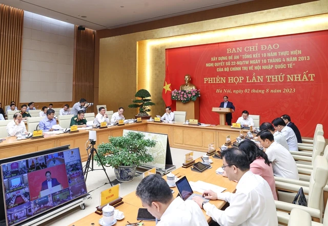 Thủ tướng nhấn mạnh sau 10 năm thực hiện Nghị quyết, đây là thời điểm để chúng ta duy trì, củng cố thành tựu đã đạt được và tạo ra được các bước phát triển mới về chất trong hội nhập quốc tế.