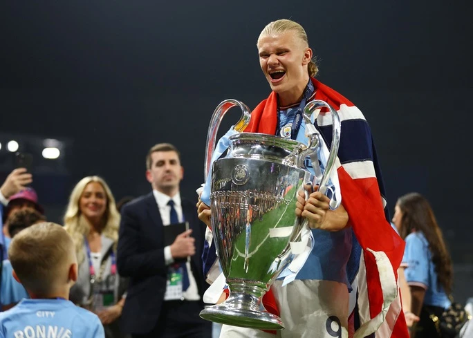 Erling Haaland trở thành nhà vô địch châu Âu.