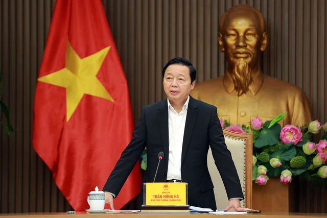 Phó Thủ tướng Trần Hồng Hà: Cần có chính sách đầu tư cho chuyển đổi số tập trung vào vào hạ tầng đường truyền, thiết bị, phần mềm, con người…