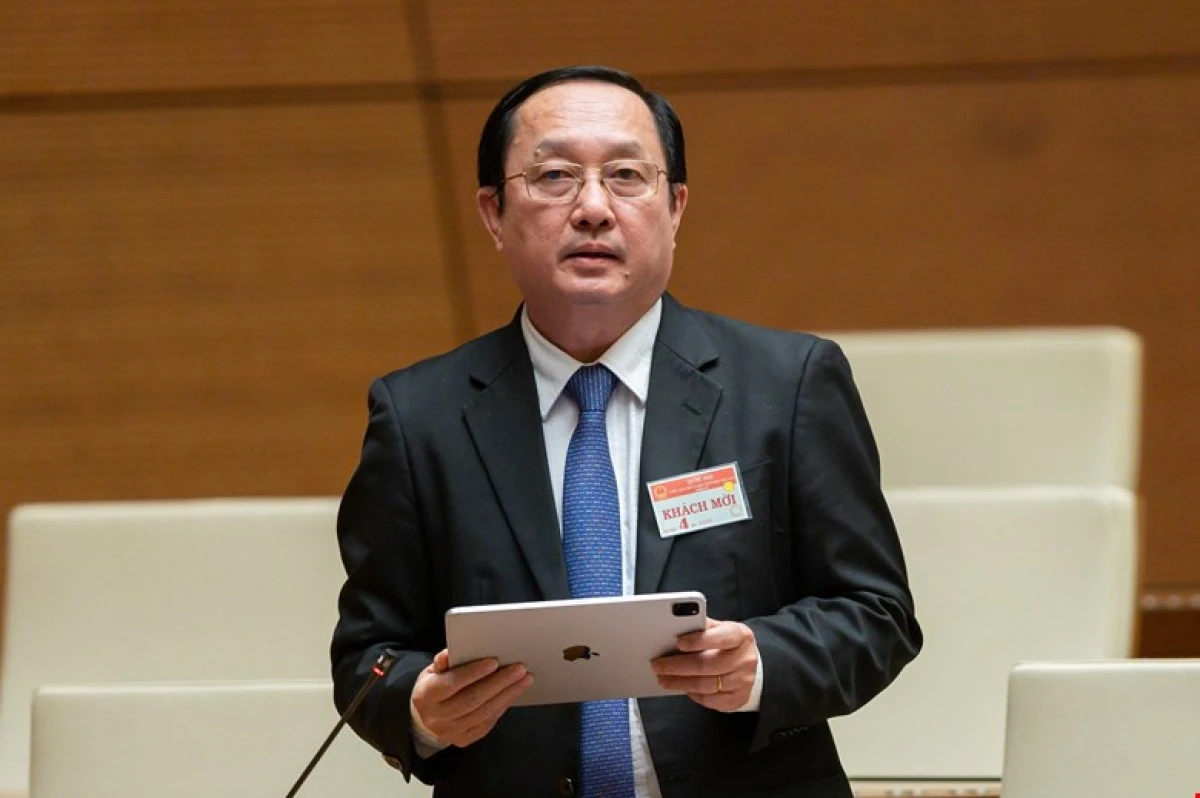 Bộ trưởng Bộ Khoa học và Công nghệ Huỳnh Thành Đạt.