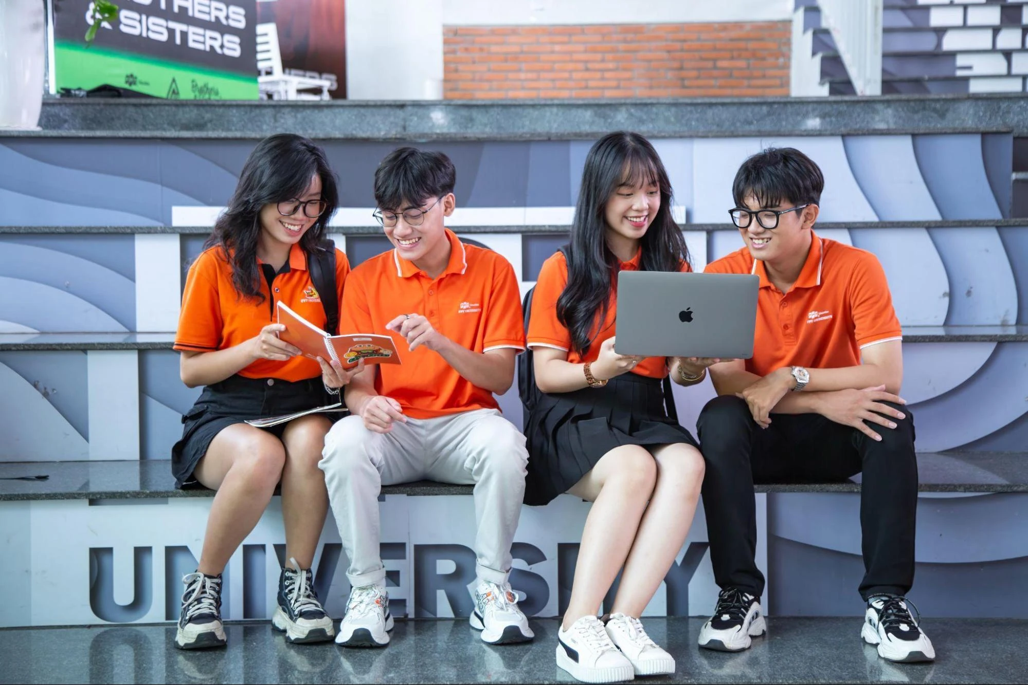 image1.jpg