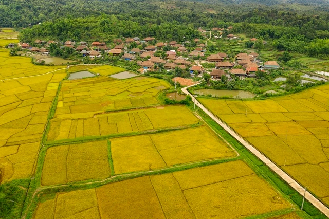 Bản văn hóa du lịch Che Căn, Điện Biên.