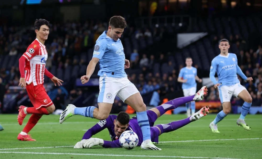 Man City sẽ có chuyến làm khách trên sân của đối thủ mạnh là Leipzig (Ảnh: Getty)