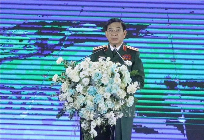 Đại tướng Phan Văn Giang, Ủy viên Bộ Chính trị, Phó Bí thư Quân ủy Trung ương, Bộ trưởng Bộ Quốc phòng phát biểu tại Lễ trao giải. Ảnh: Hoàng Ngọc - TTXVN
