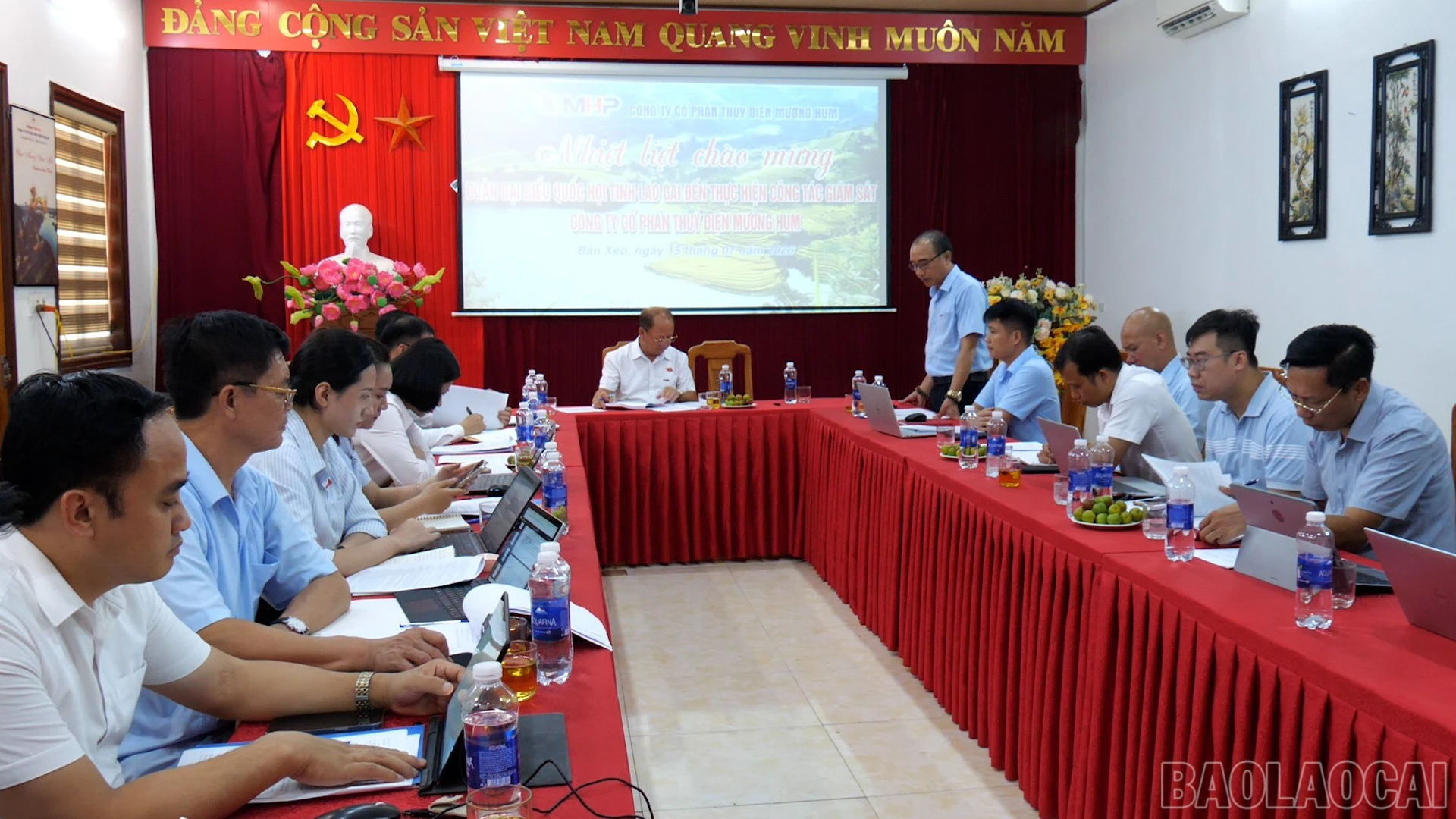 baolaocai-br_doan-dbqh00-05-16-55still012.jpg