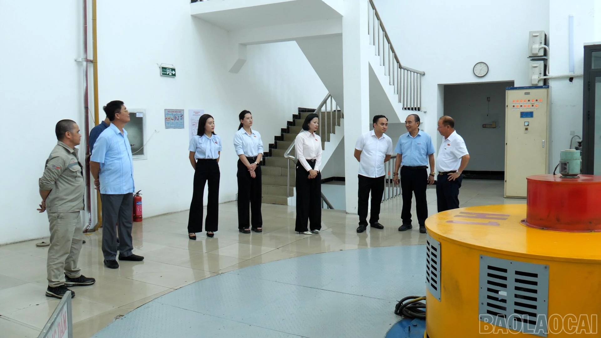 baolaocai-br_doan-dbqh00-07-05-54still003.jpg