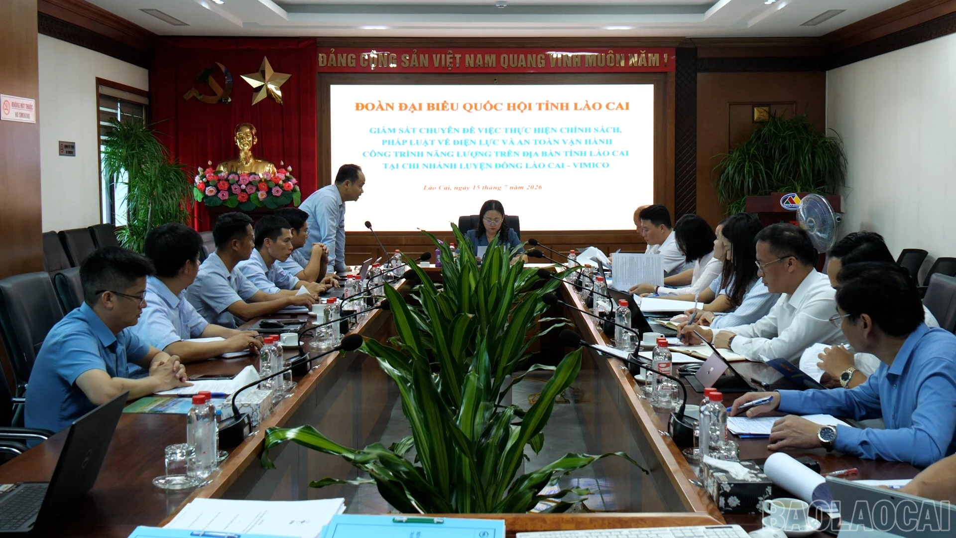 baolaocai-br_doan-dbqh00-04-22-59still009.jpg
