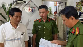 Bắt giam cán bộ kỹ thuật có hành vi làm giả tài liệu