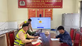Đăng video lạng lách, đánh võng lên mạng xã hội, nam thanh niên bị công an triệu tập