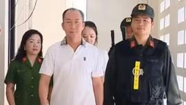 Cựu phó chủ tịch Hội doanh nhân trẻ bị khởi tố trong vụ chôn trái phép gần 600 tấn chất thải nguy hại