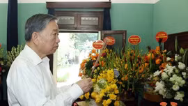81 năm Quốc khánh 2/9: Tổng Bí thư, Chủ tịch nước tưởng nhớ Chủ tịch Hồ Chí Minh