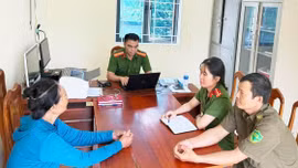 "Ma trận" lừa đảo trên không gian mạng nhằm vào người già, yếu thế