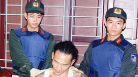 Bắt giữ giang hồ cộm cán Đức "Cộng"