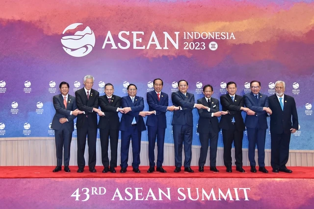 Các nhà lãnh đạo ASEAN tham dự hội nghị.