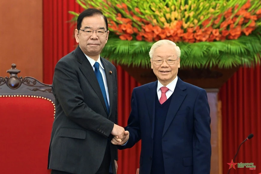 Tổng Bí thư Nguyễn Phú Trọng và đồng chí Shii Kazuo, Chủ tịch Đoàn Chủ tịch Ban Chấp hành Trung ương Đảng Cộng sản Nhật Bản.